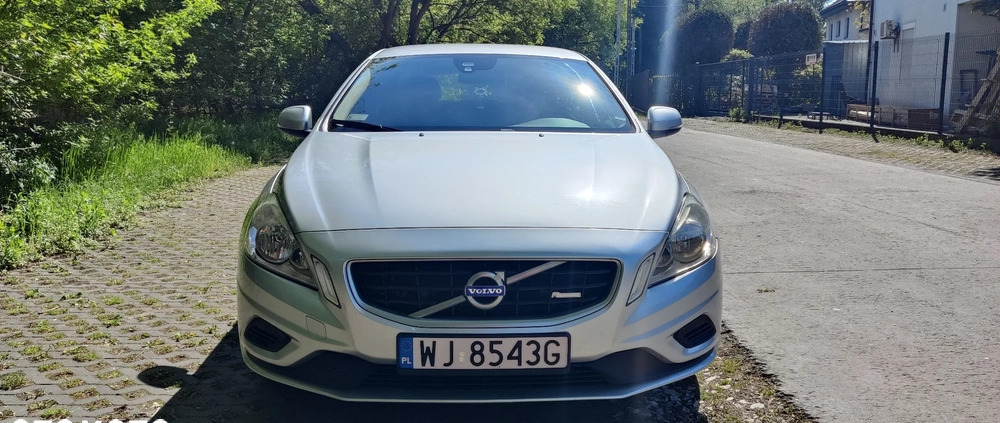 Volvo V60 cena 29900 przebieg: 253683, rok produkcji 2011 z Warszawa małe 121